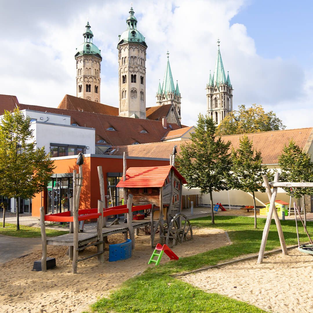 Foto vom Spielplatz der Kita Arche Noah Naumburg