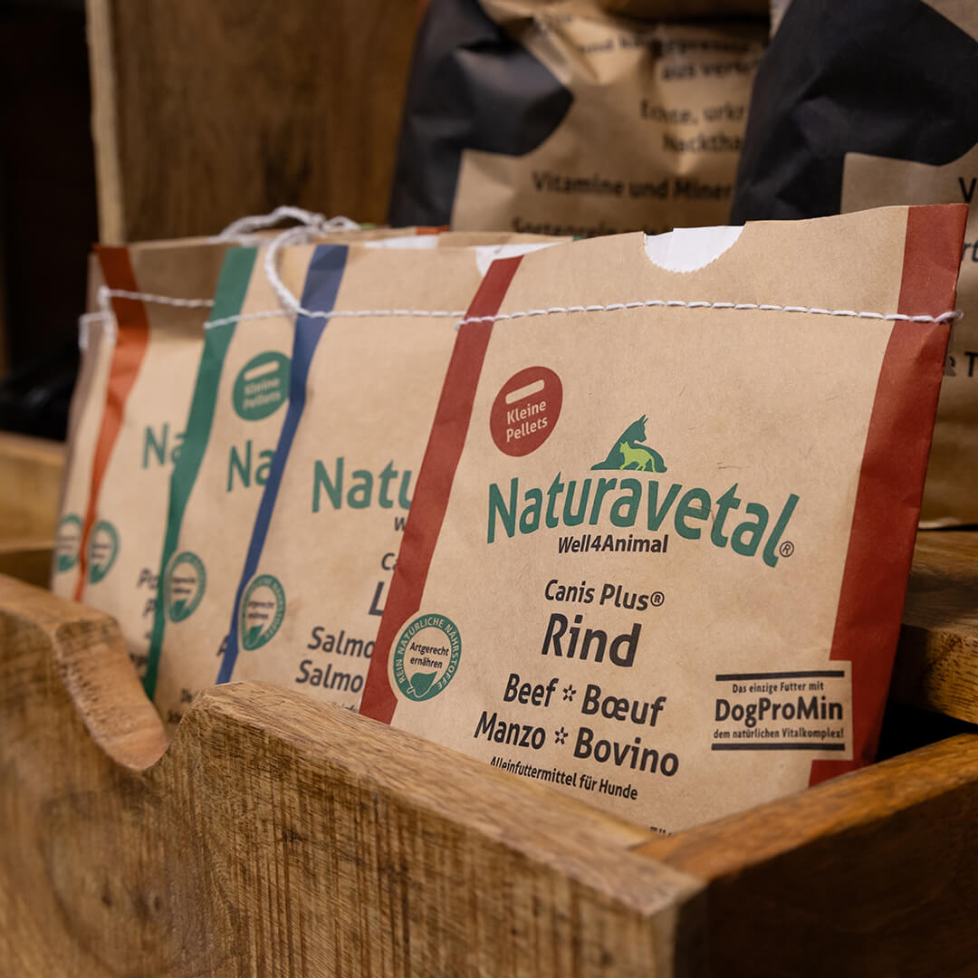 Nat&uuml;rliches Trockenfutter, Schleckerschnauze in Naumburg, Foto von SAALEBRANDS