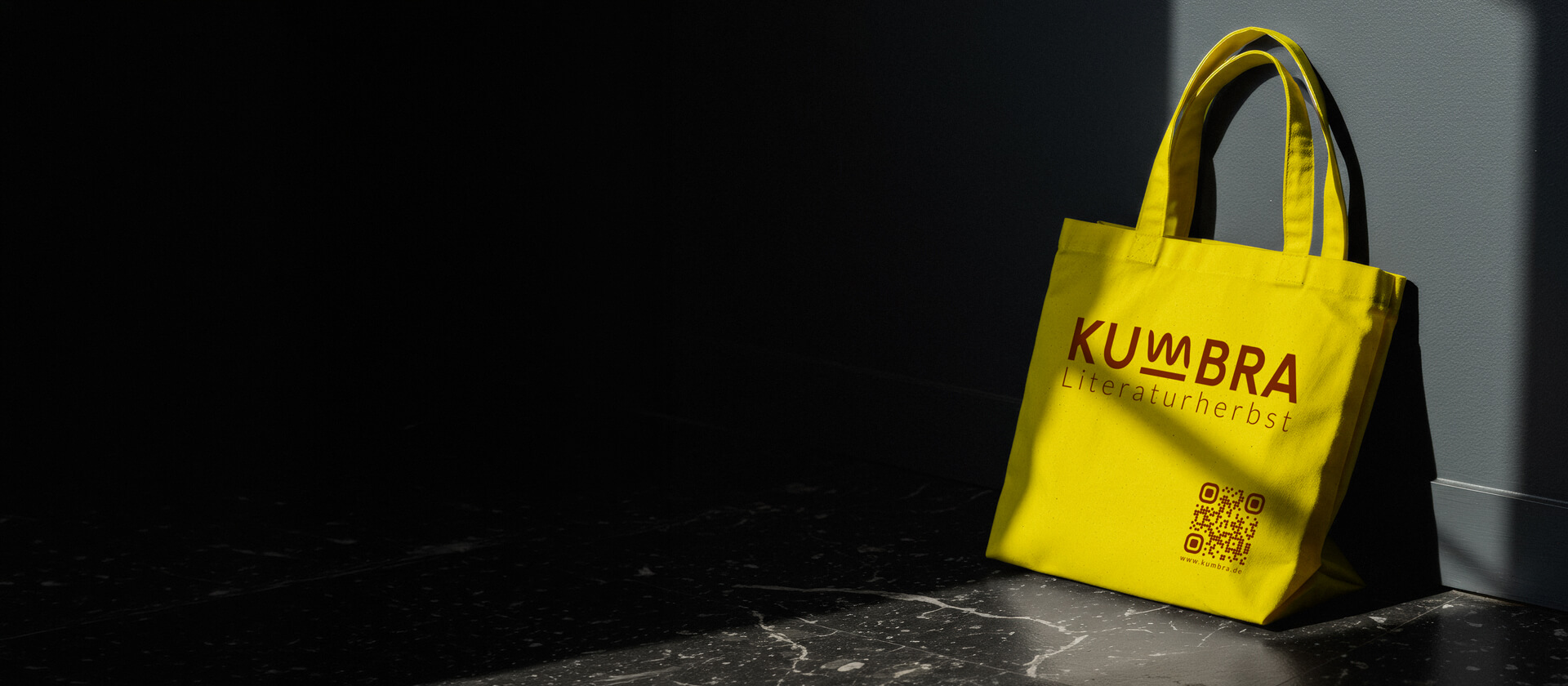 Gelber Beutel mit KUMBRA-Aufdruck, by saalebrands