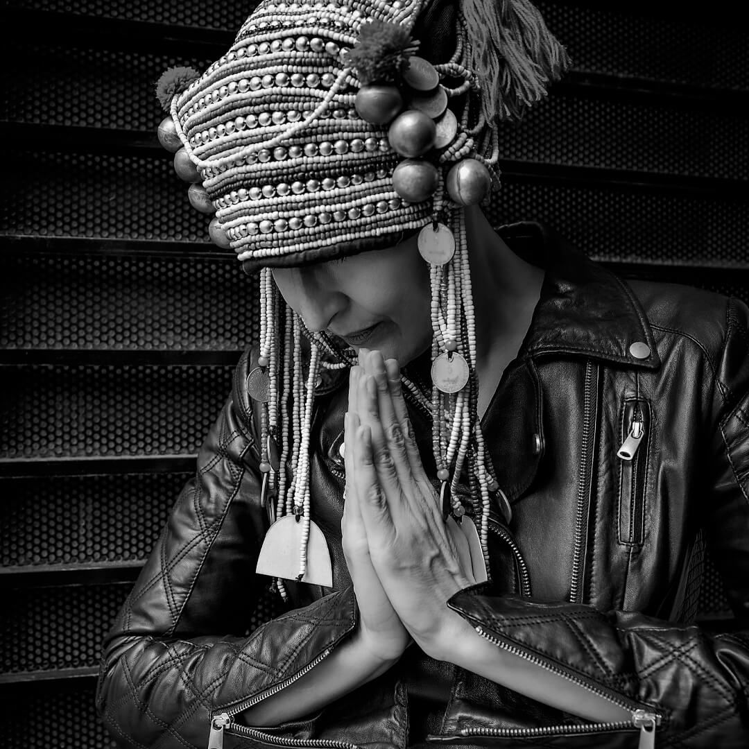 Mehrsprachige Website mit stimmiger Bildsprache für "ai a peaceful mind"